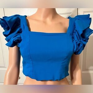 Cute cropped ruffle top